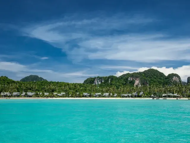 SAii Phi Phi Island Village